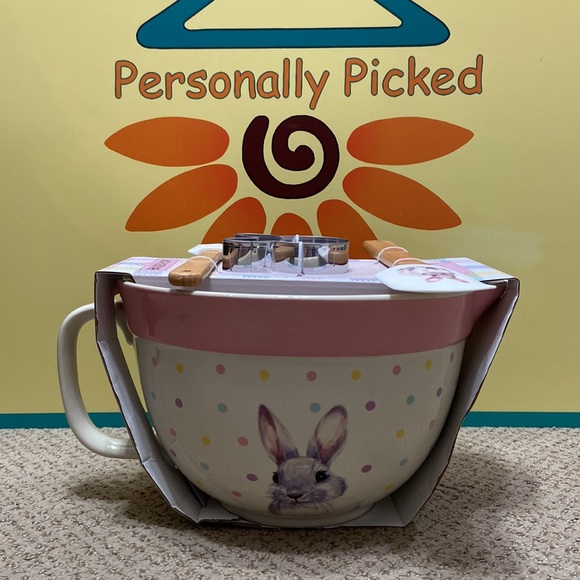 The Bakeshop BUNNY Batter Bowl & Baking Utensils Set - Picture 3 of 9